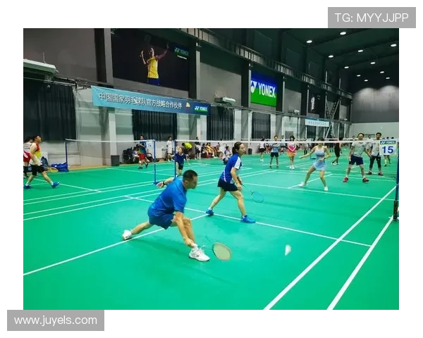 上海羽毛球队的节奏分析与发展探讨：聚焦训练与比赛的双重策略