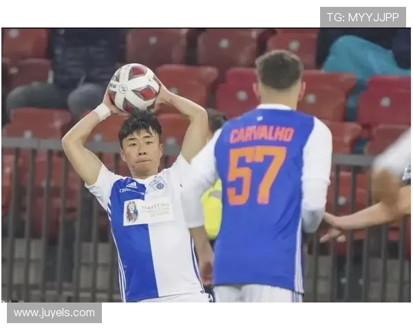 与李磊的篮球之路对话分享他的成长与挑战 与李磊的篮球之路对话分享他的成长与挑战