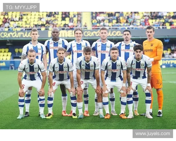 全球顶尖足球教练与明星球员的实力对比与排名分析