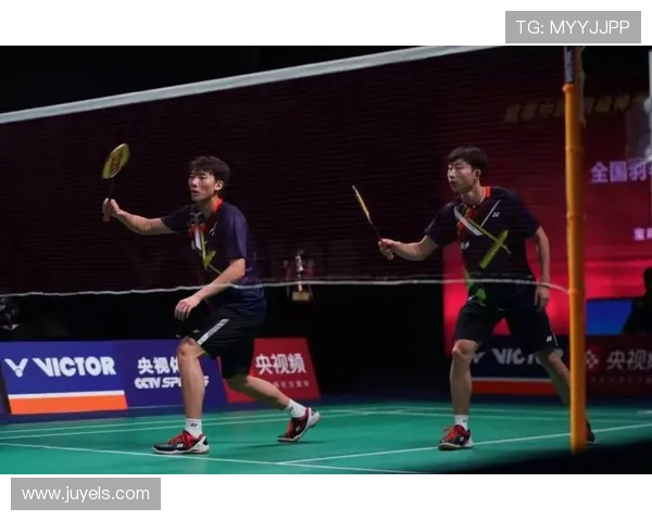 重庆羽毛球队在全国锦标赛积分榜中以85分稳居第一名展现强劲实力