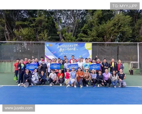 广州网球队的团队协作精神与网球竞技的完美结合探讨